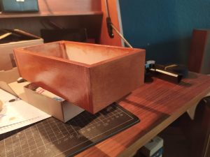 DIY Synth wood varnish guide - leave to dry